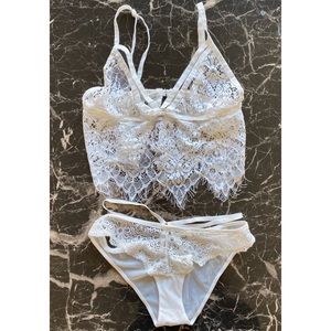 FOREVER 21 WHITE LINGERIE